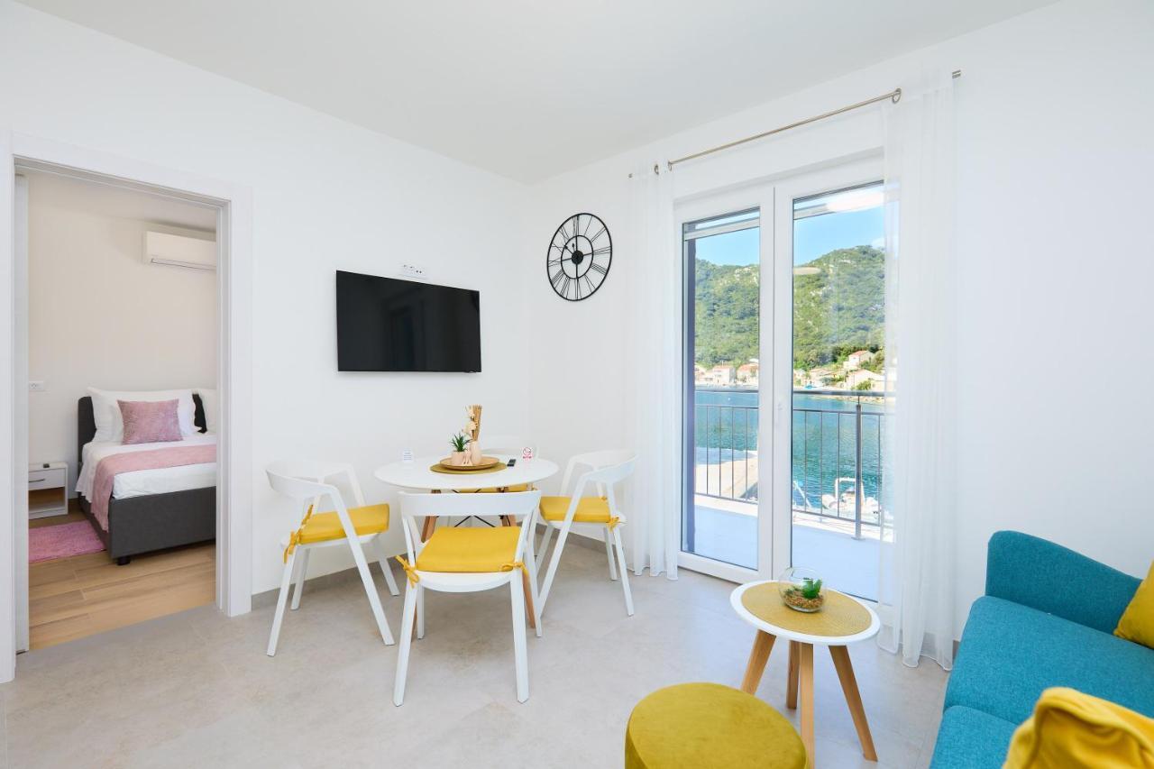 Green Lantern Apartments Okuklje Ngoại thất bức ảnh
