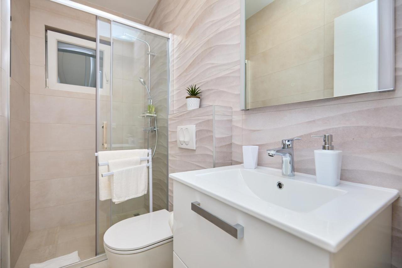Green Lantern Apartments Okuklje Ngoại thất bức ảnh