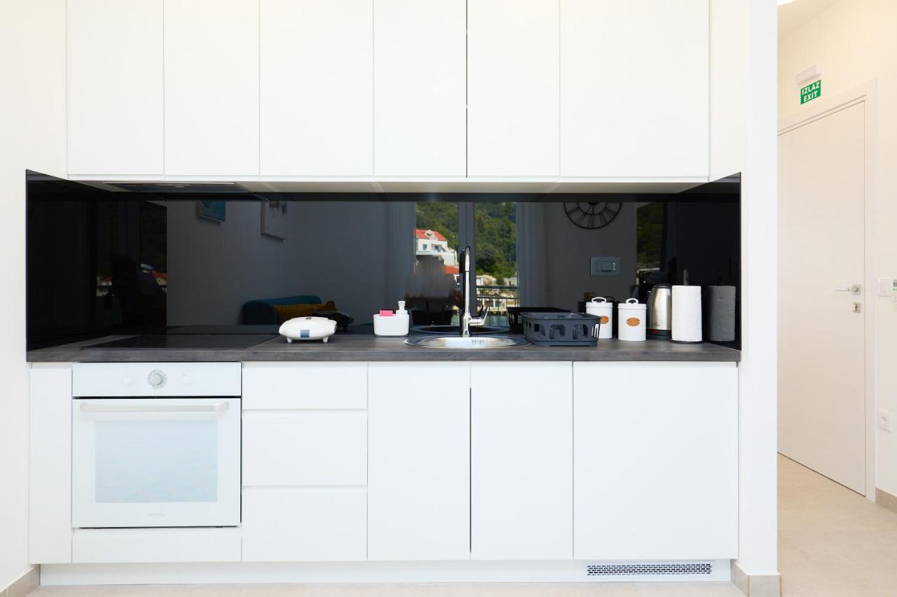 Green Lantern Apartments Okuklje Ngoại thất bức ảnh