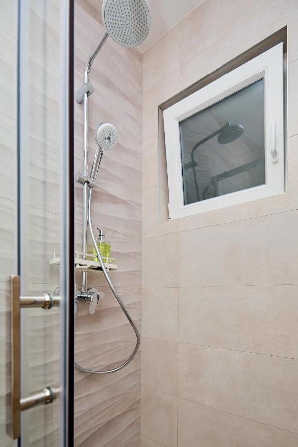 Green Lantern Apartments Okuklje Ngoại thất bức ảnh