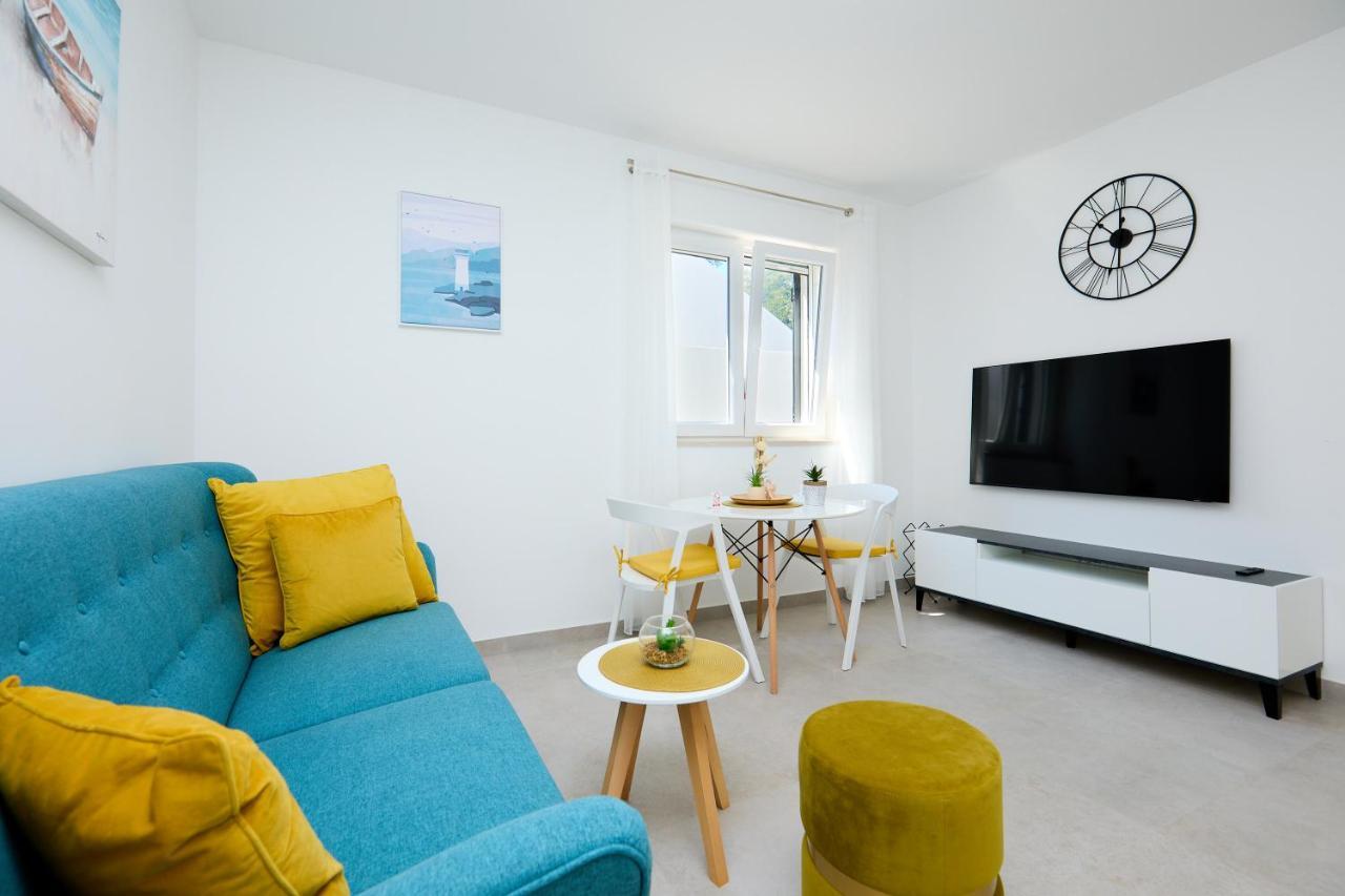 Green Lantern Apartments Okuklje Ngoại thất bức ảnh